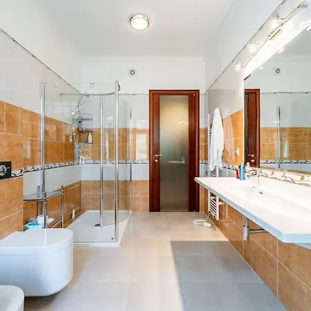 Luxury Charles Iv Apartment *