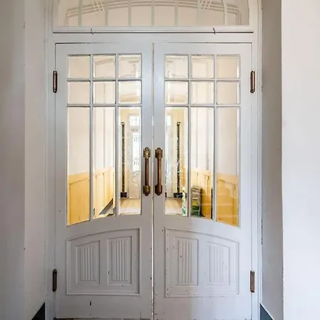 Luxury Charles Iv Apartment