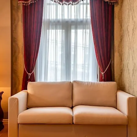 Luxury Charles Iv 아파트 *